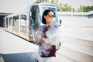 電子煙味道怎麼清除？氣味殘留原因與解決方法