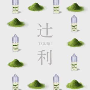 辻利 TSUJIRI 煙油主視覺合照｜抹茶粉與煙油瓶陳列・日式茶道氛圍